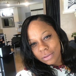 Meet your Posher, Devonne